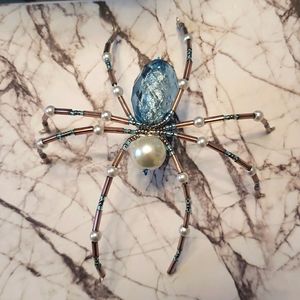 Pearl beaded spider 🕷